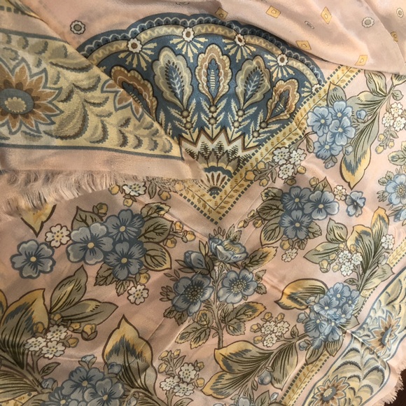 Echo Ice Blue Floral 100% Silk Scarf, vintage - Picture 2 of 6